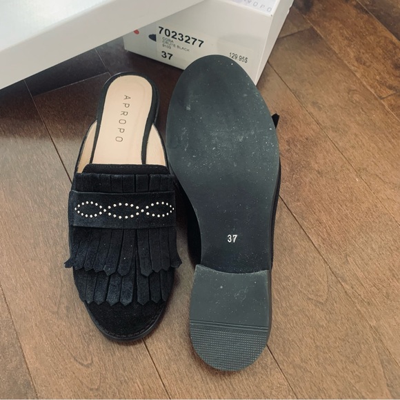 Like new!! Leather Black Fringe Loafers - Picture 3 of 7